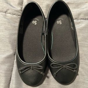 Girls ballet flats
